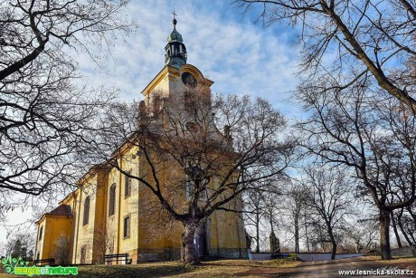 Vtelno - kostel Povýšení sv. Kříže - Foto Pavel Ulrych 0319