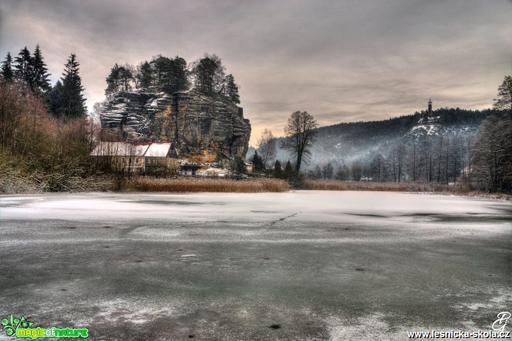 Zimní čas hradu Sloup - Foto Petr Germanič (1)
