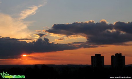 Západ slunce v Ostravě 10. 5. 2016 - Foto Jan Valach