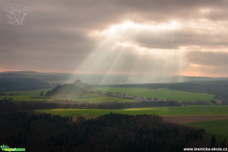 Sluneční závoj na Zirkelsteinem - Foto Filip Holič