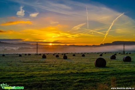 Svitání s mlhou nad Libouchcem - Foto David Hlinka