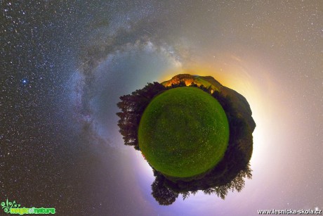 From Arcturus to Milky Way - panorama z 47 - Foto Milan Kašuba