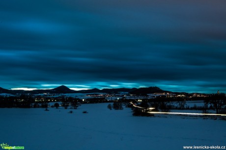Okraj Teplic těsně před svítáním - Foto David Hlinka