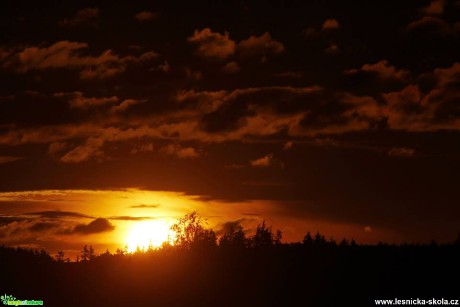Když slunce kouzlí na obloze - Foto Ladislav Jonák 0717