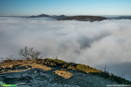 A vítr si pohrával s mlhou - Foto Petr Germanič