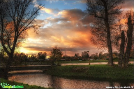 Říjnový západ slunce - Foto Jana Vondráčková 1017