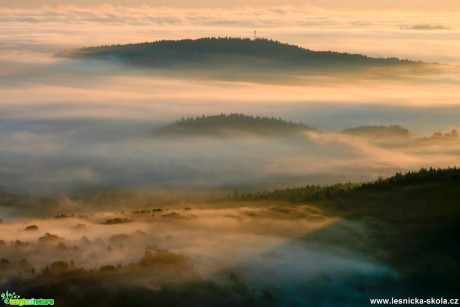 Na rozhledně - svítání šumavské - Foto Petr Germanič 0118