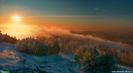 Prosincové svítání na Ještědu - Foto Jaroslava Jechová 0120 (1)