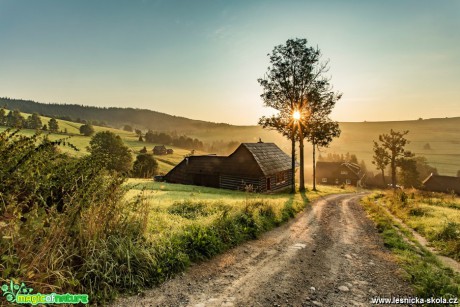 Chalupy slovenských hor - Foto Jozef Pitoňák 0819 (1)