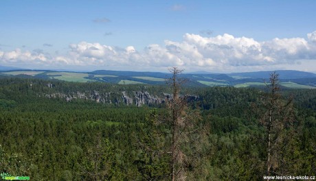 Výhled do krajiny z rozhledny Čáp - Foto Jaroslava Jechová 1020