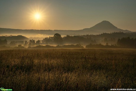 Den se probouzí v Lužických horách - Foto Petr Germanič 0621 (3)