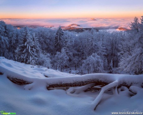 Země zahalených kopců - Foto Filip Holič 0221