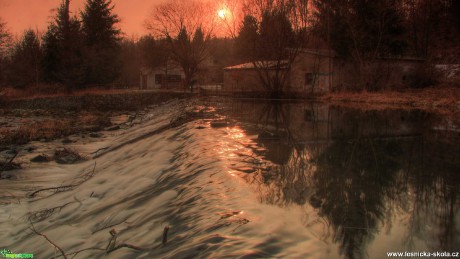 Lednový splav v Lukách nad Jihlavou - Foto Ladislav Jonák 0122