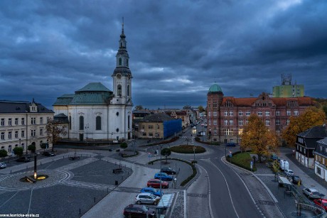 Podvečer na náměstí v Novém Boru - Foto Petr Germanič 1022