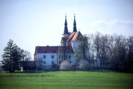 Vysočina u Telče - Kostel svatého Jana Nepomuckého - Foto Ladislav Jonák 0523