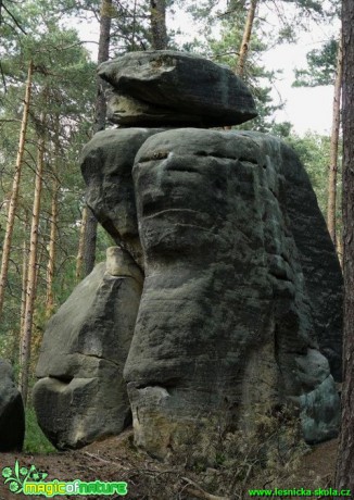 Pískovcový skalní útvar - Maloskalsko (Český ráj) - Foto Pavel Stančík