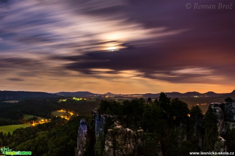 Noční pohled z Bastei - Foto Roman Brož (2)