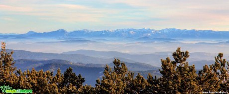 Pohled z Lysé hory na Tatry - Foto Jan Valach