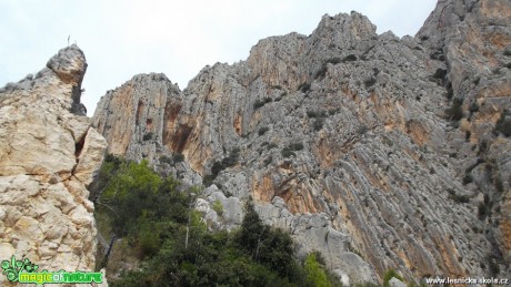 Chorvatsko - Kamenité pláže Svatá Nedejla - Foto Jakub Gregor (1)