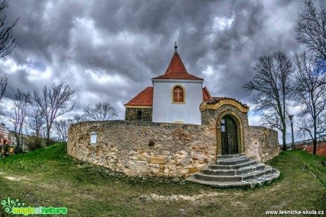 Mochovský kostelík - Foto Jana Vondráčková