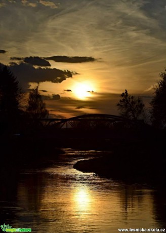 Západ slunce v Litovli - Foto Marie Vykydalová (1)