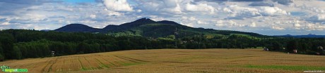 Panorama z Hřebenky od Sloupu v Čechách po Bezděz - Foto Petr Germanič