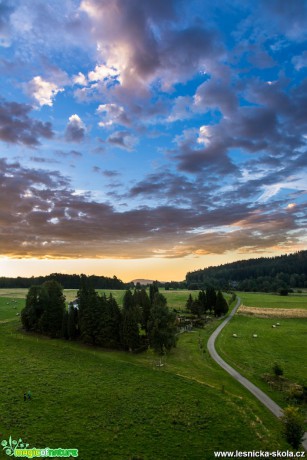 Východ slunce z věže kostela v Lipové - Foto Roman Brož (3)