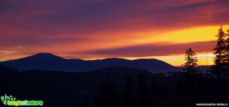 Západ slunce po cestě z Lysé 6.11.2015 - Foto Jan Valach