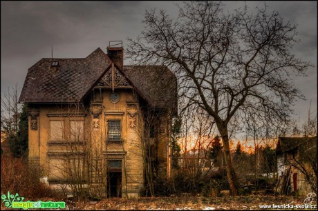 Dům nezměrného smutku - Foto Petr Germanič