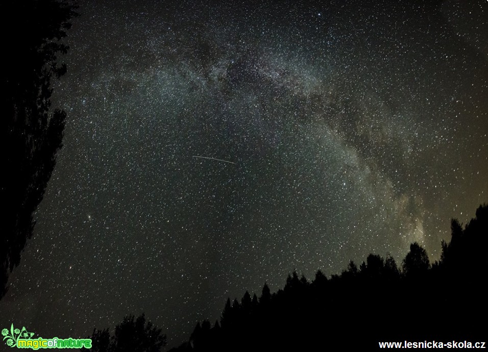 Nebe nad vodárenskou nádrží Starina - Foto Dezider Tocka