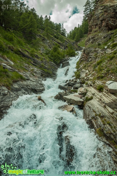 Parco Nationale Gran Paradiso - vodopád na řece Torrente Grand Eyvia - Foto Filip Holič