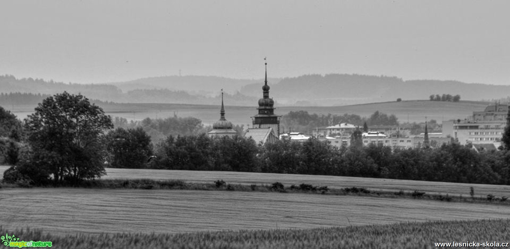 Pohled přes pole na Jakuba - Foto Ladislav Jonák 0618