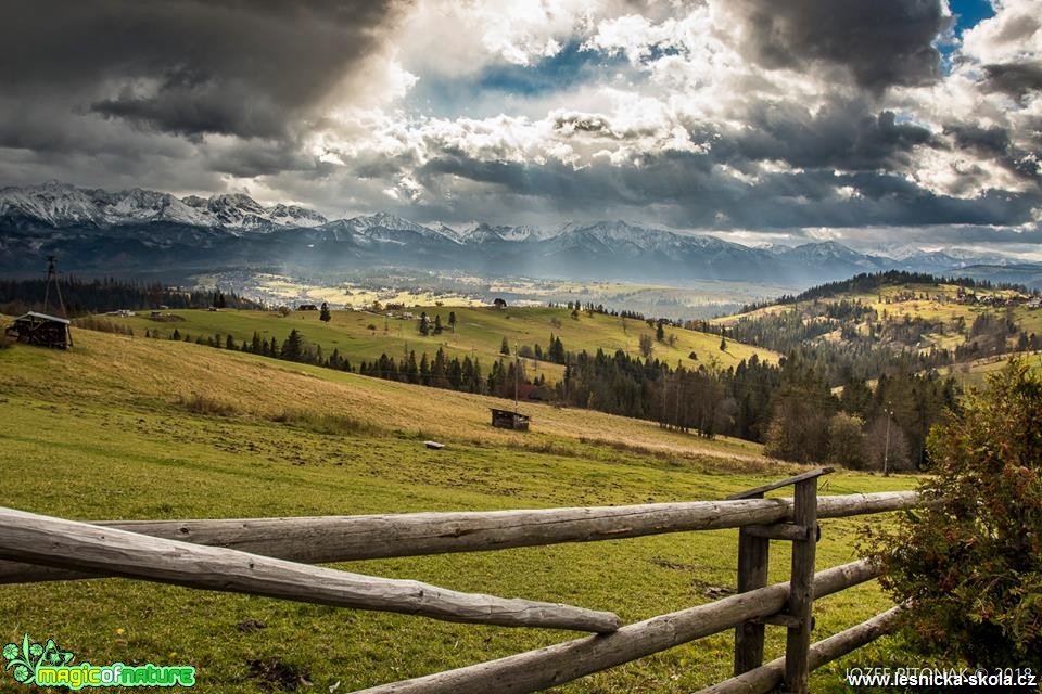 Pohled přes ohrady - Foto Jozef Pitoňák 1018