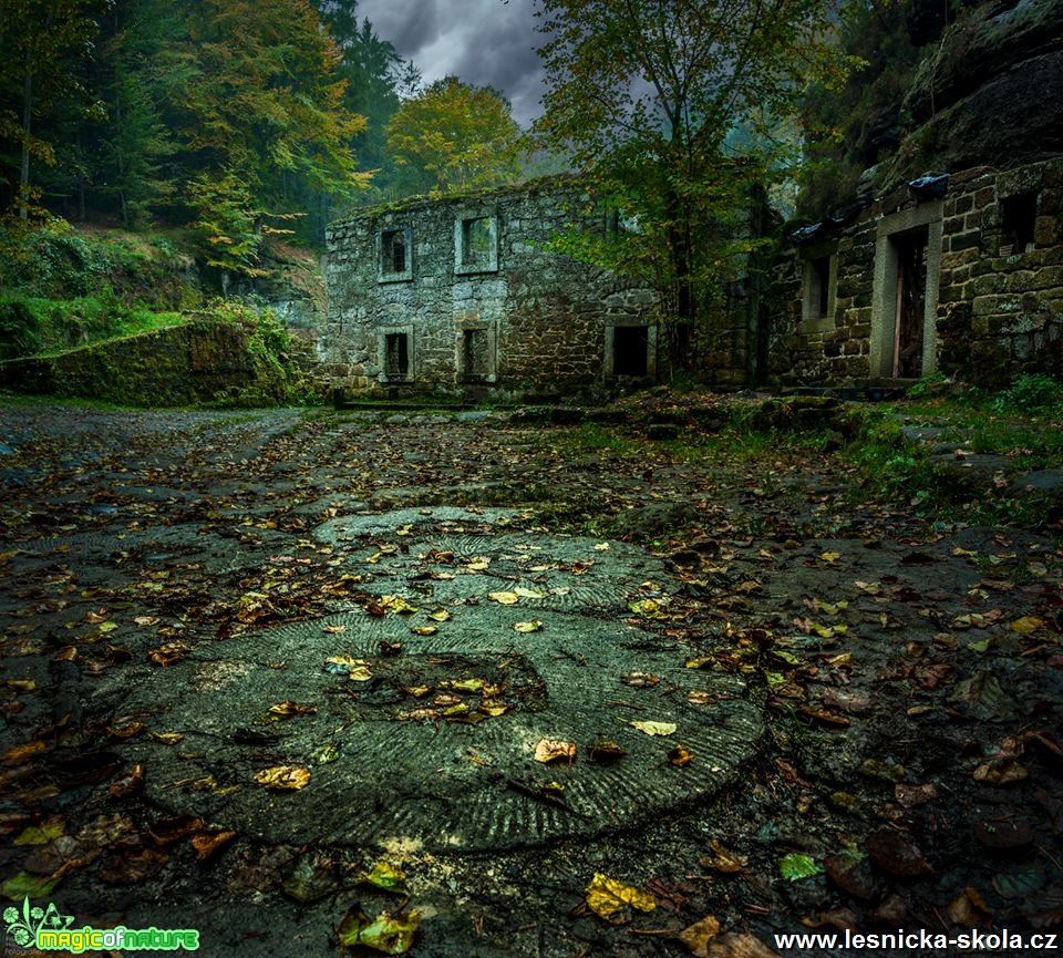 Žernovy Dolského mlýna - Foto Filip Holič 0219