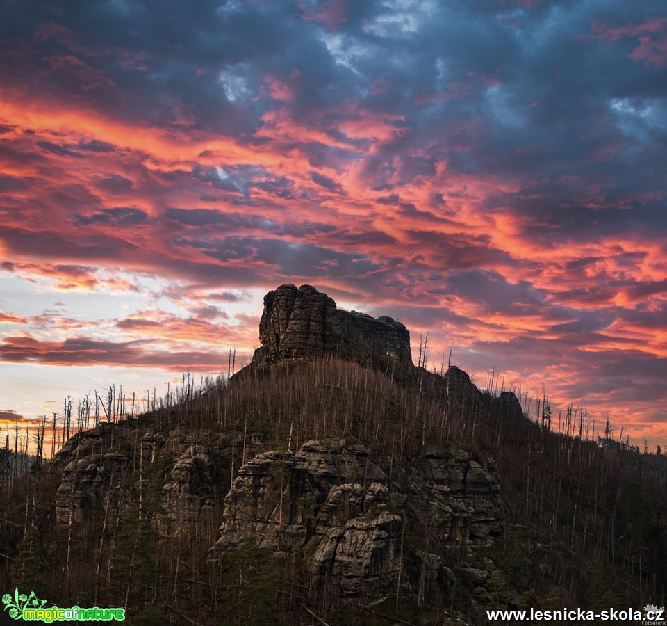 Údolí jednoho monumentu - Foto Filip Holič 1118