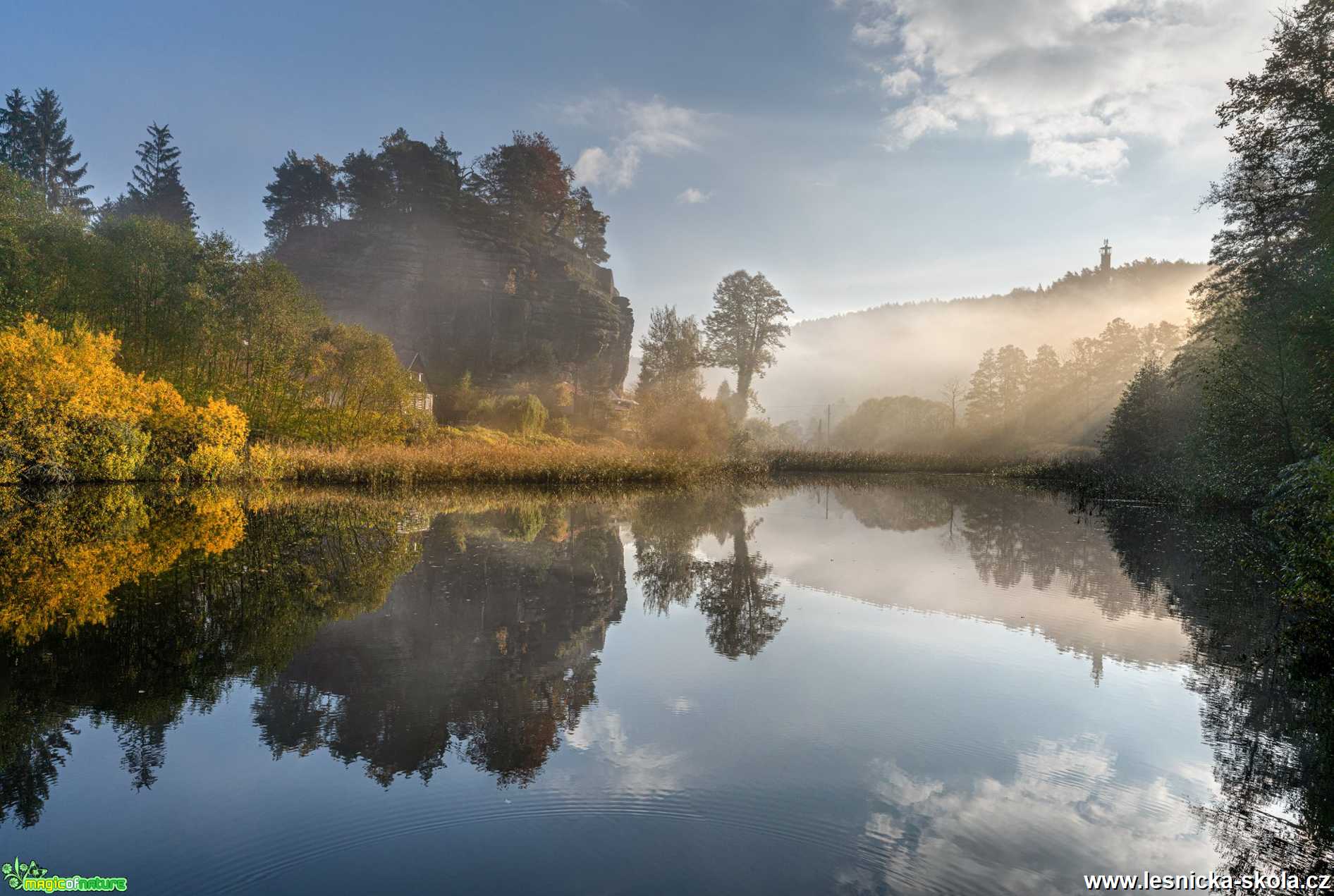 Probouzení pod hradem Sloup - Foto Petr Germanič 1120