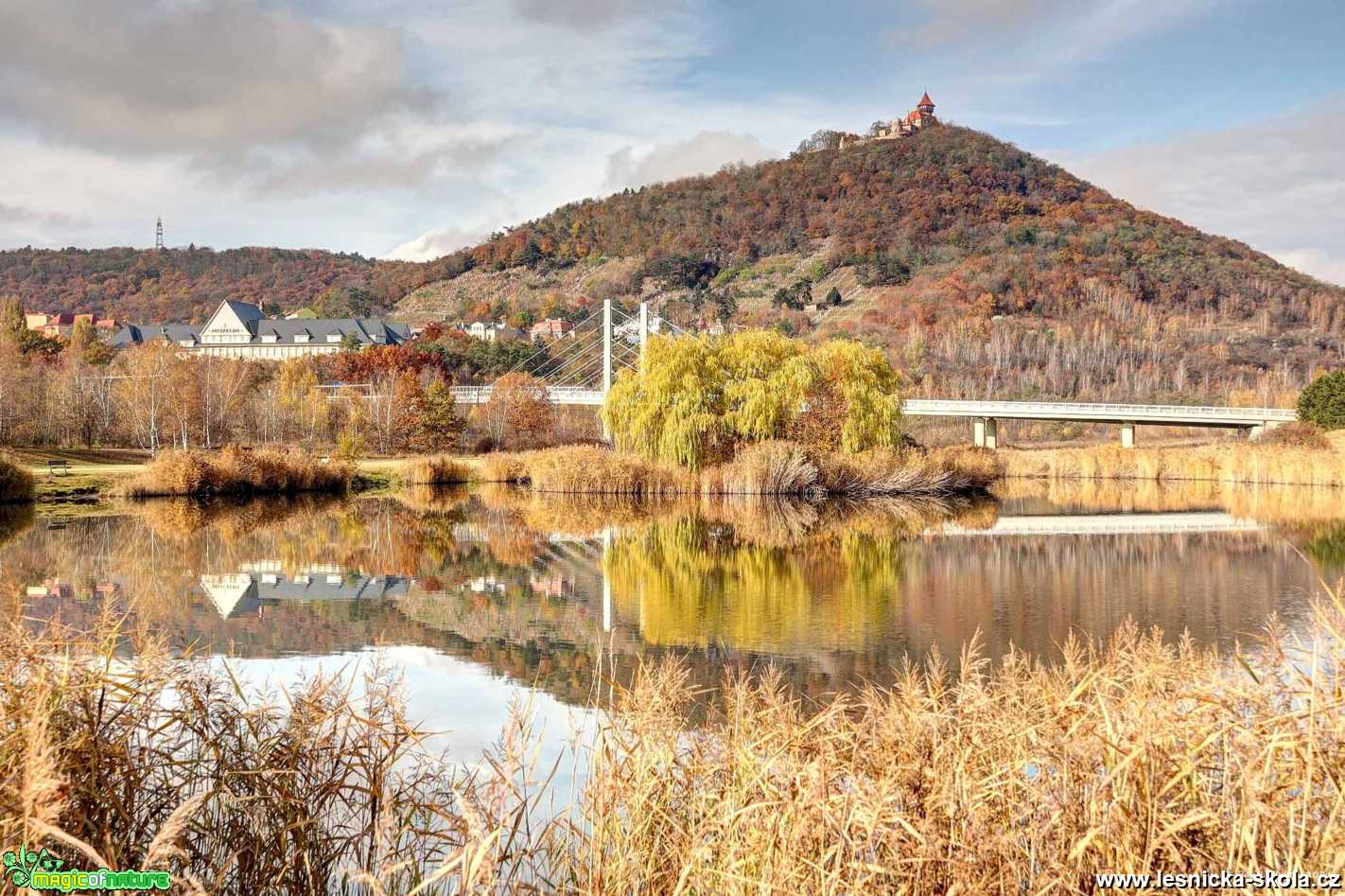 Podzimní pohled na Hněvín - Foto Pavel Ulrych 0122 (1)