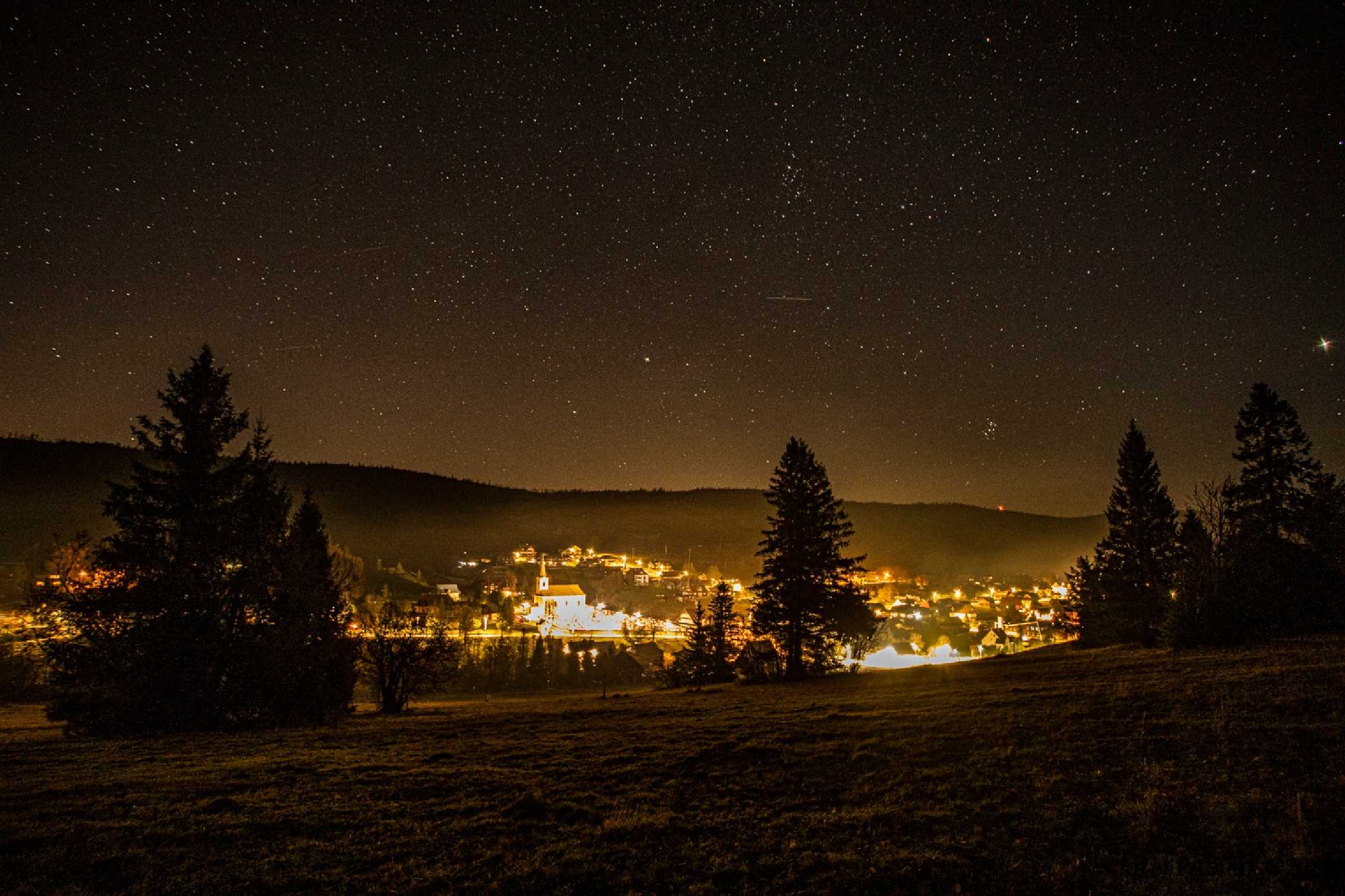 Ždiar večer na dušičky - Foto Jozef Pitoňák 1123 (5)