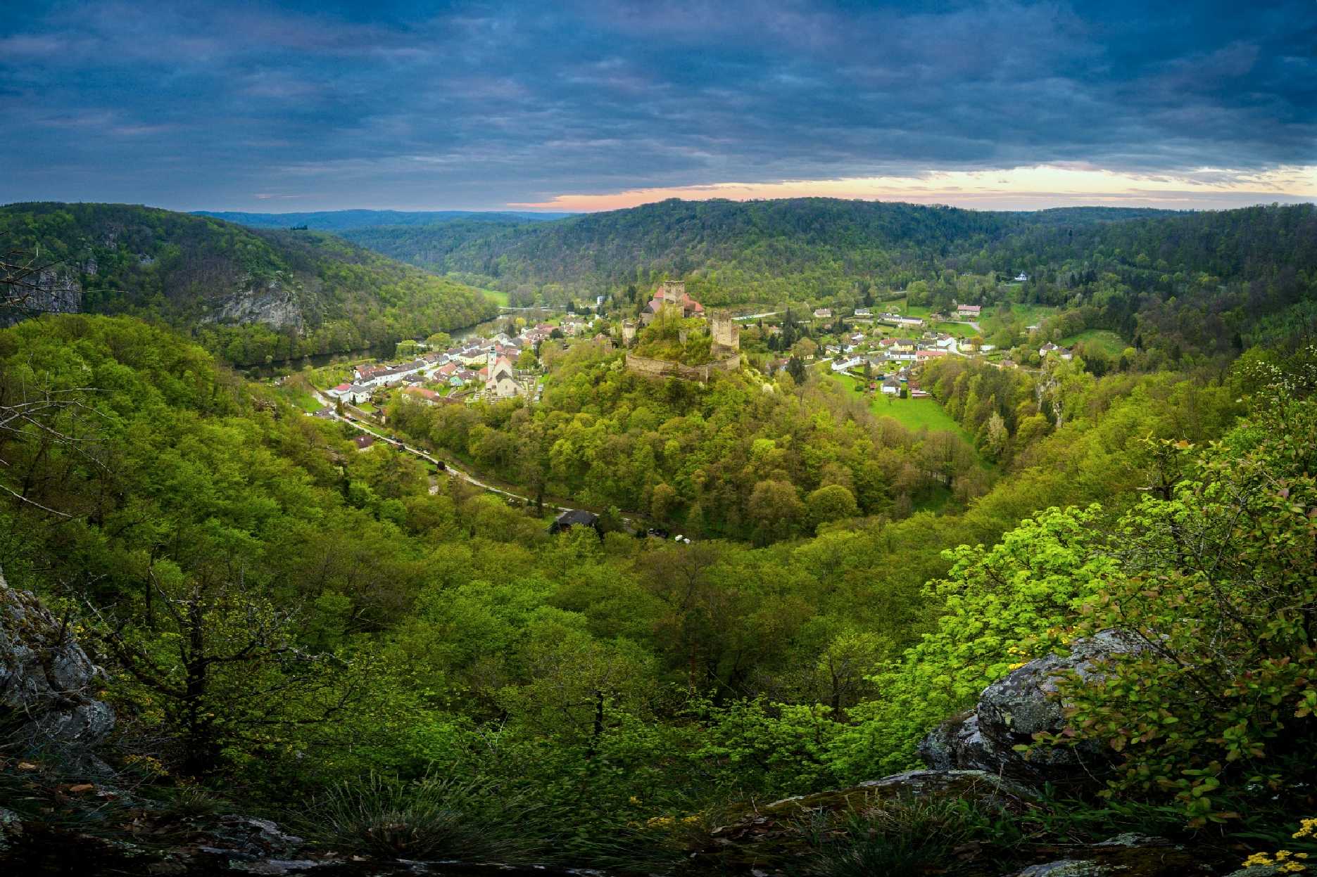 Hardegg z rakouské strany - Foto Petr Kovář 0523