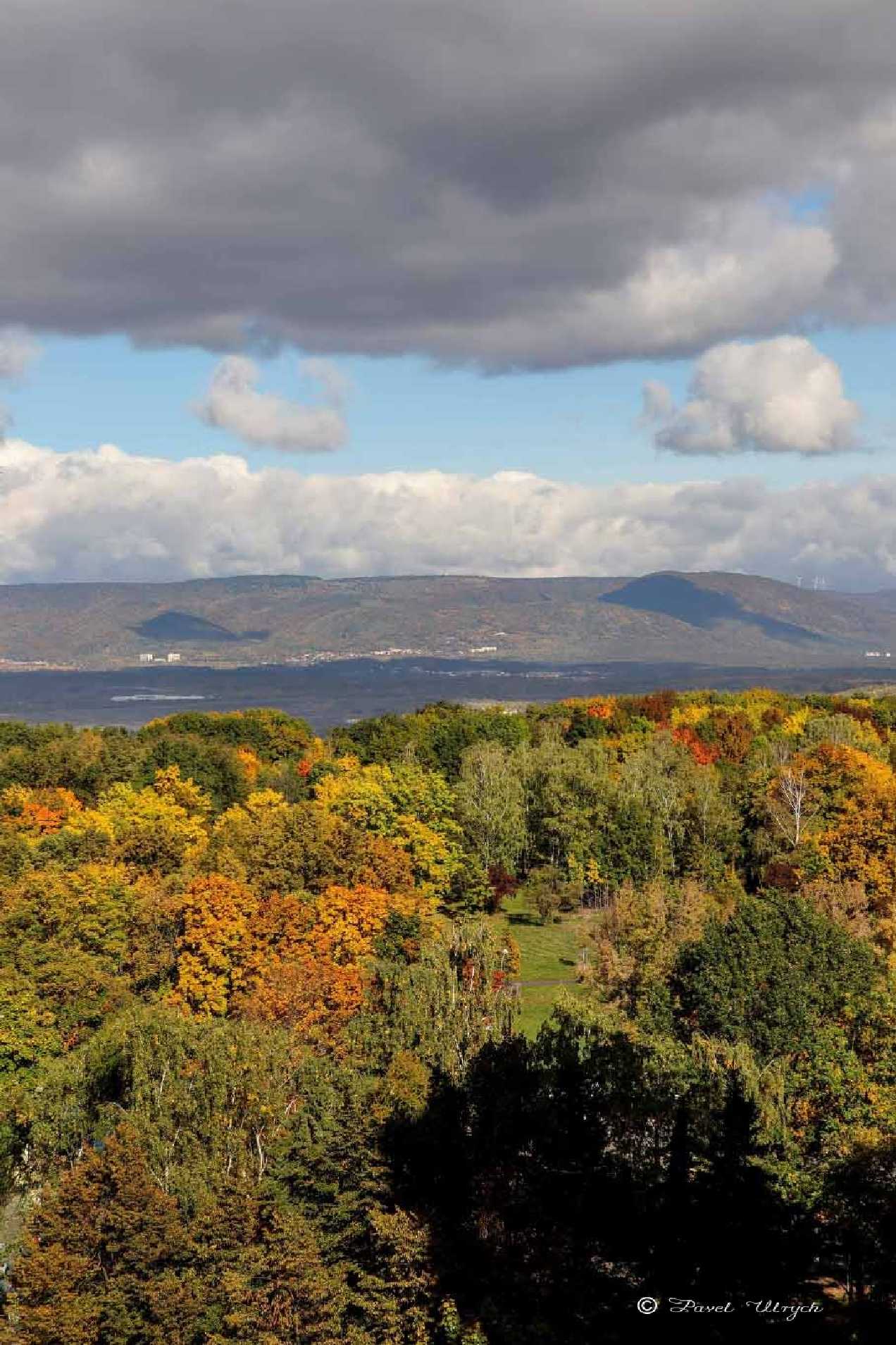 Výhled na Krušné hory - Foto Pavel Ulrych 1025
