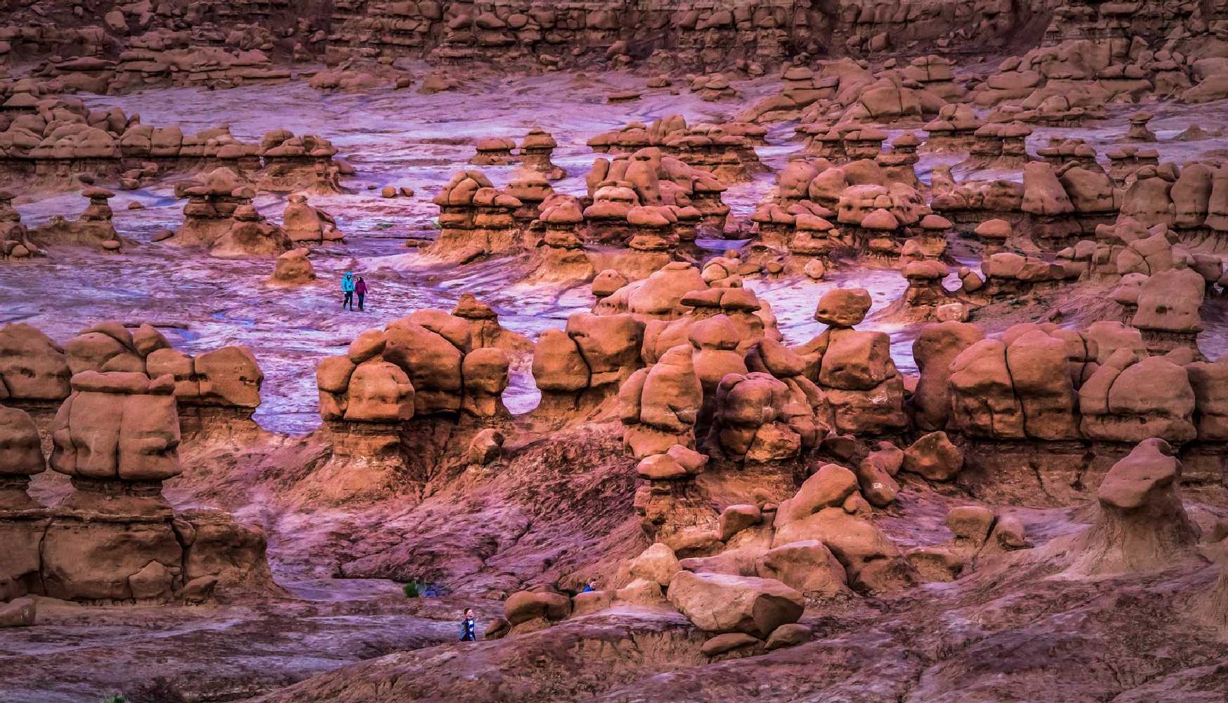 Když zajde slunce v Goblin Valley - Foto Ladislav Hanousek 1025 (4)