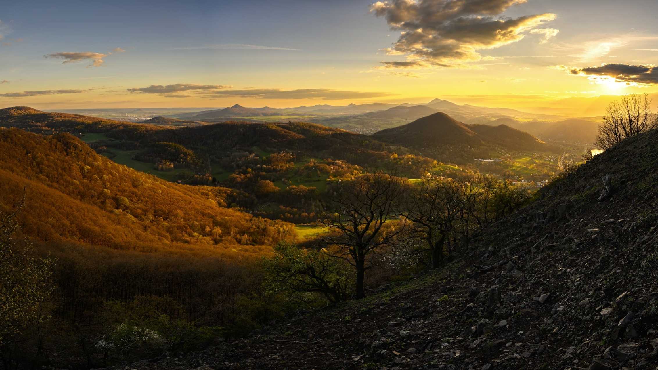Velikonoční podvečer ve Verneřickém středohoří - Foto Petr Kovář 0422 (3)