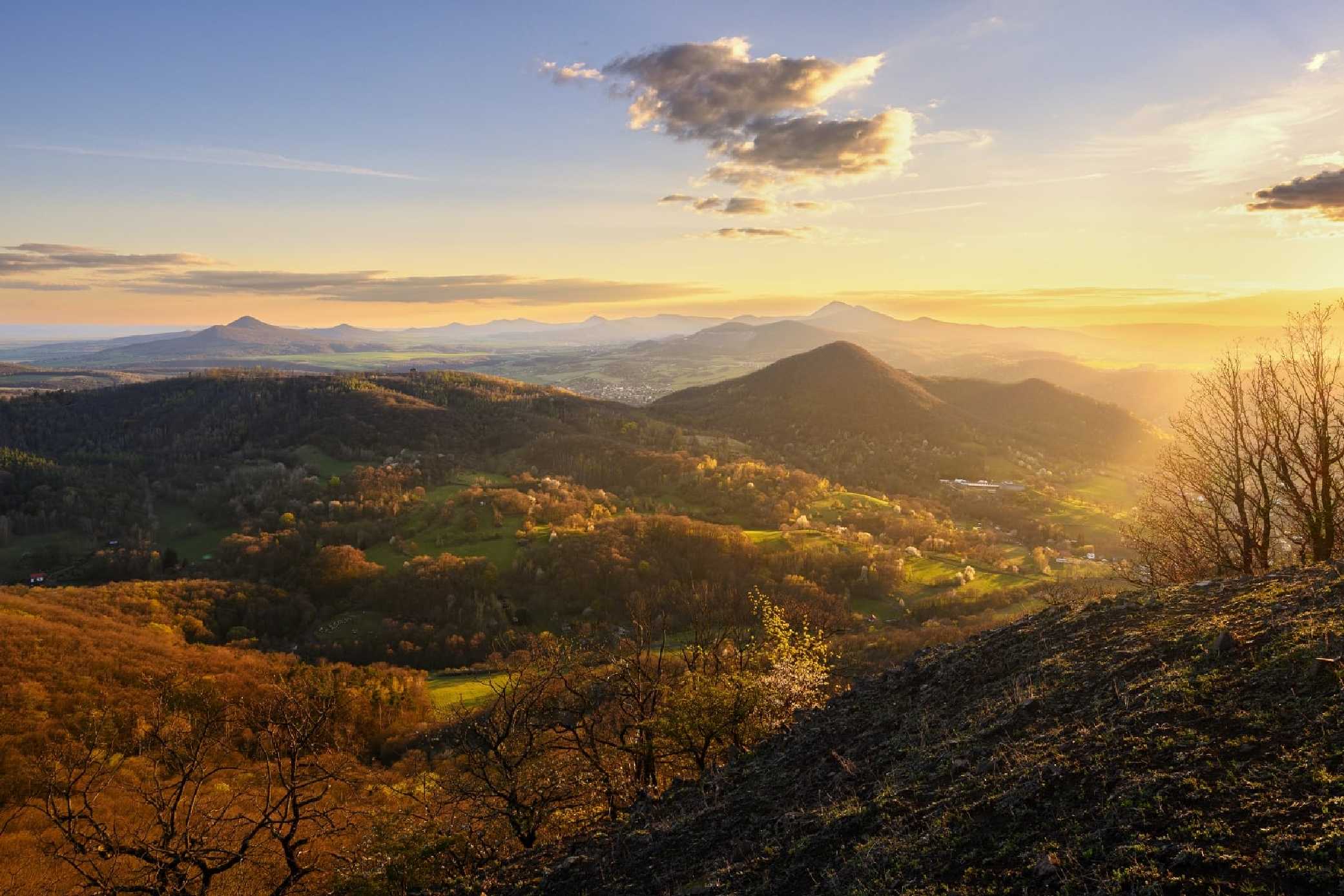Podvečer ve Verneřickém středohoří - Foto Petr Kovář 0422 (1)
