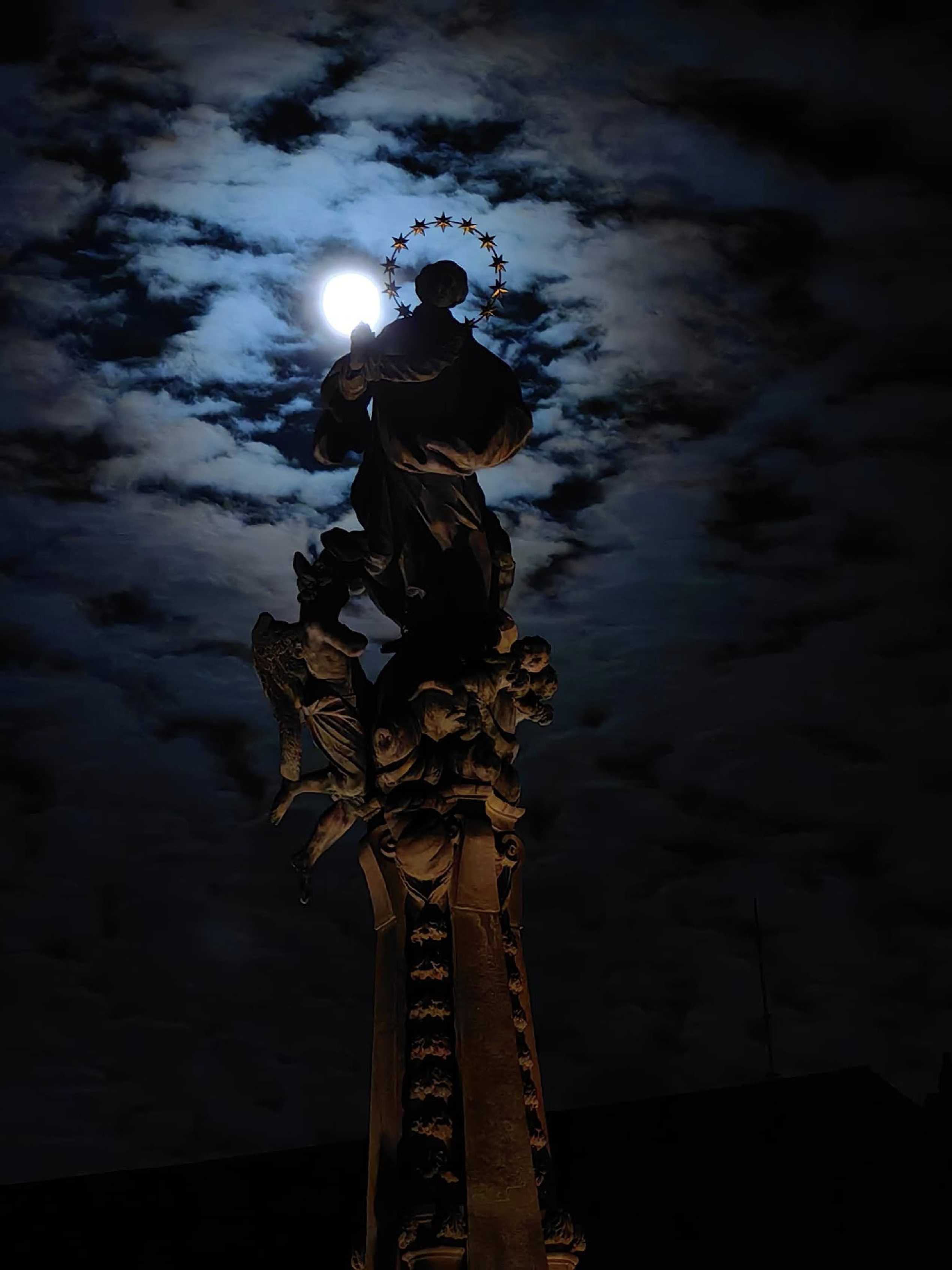 Fotohrátky s měsícem - Foto Marie Vykydalová 1125 (3)