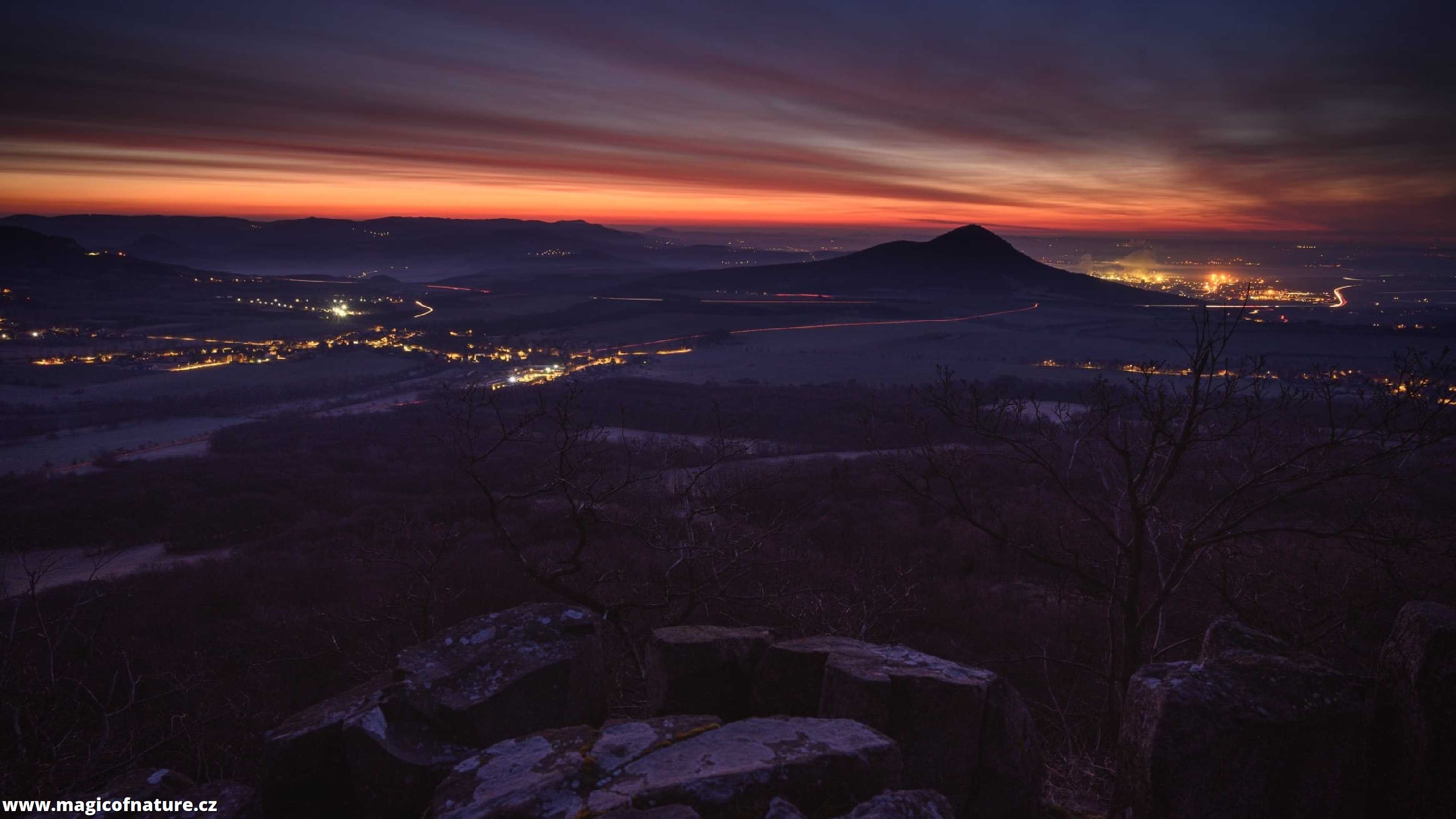 Necelá hodinka do východu slunce - Foto Petr Kovář 0226