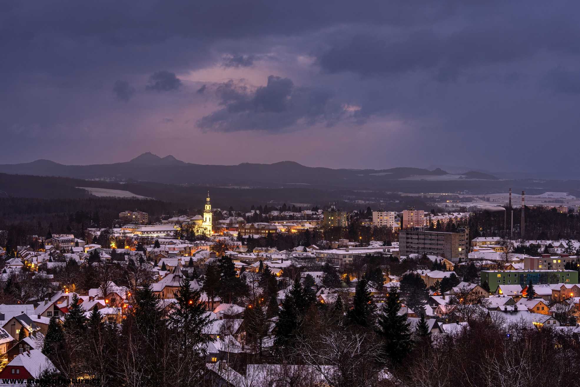 Nový Bor ze Skalky v proměnách světla - Foto Petr Germanič 1225   (3)