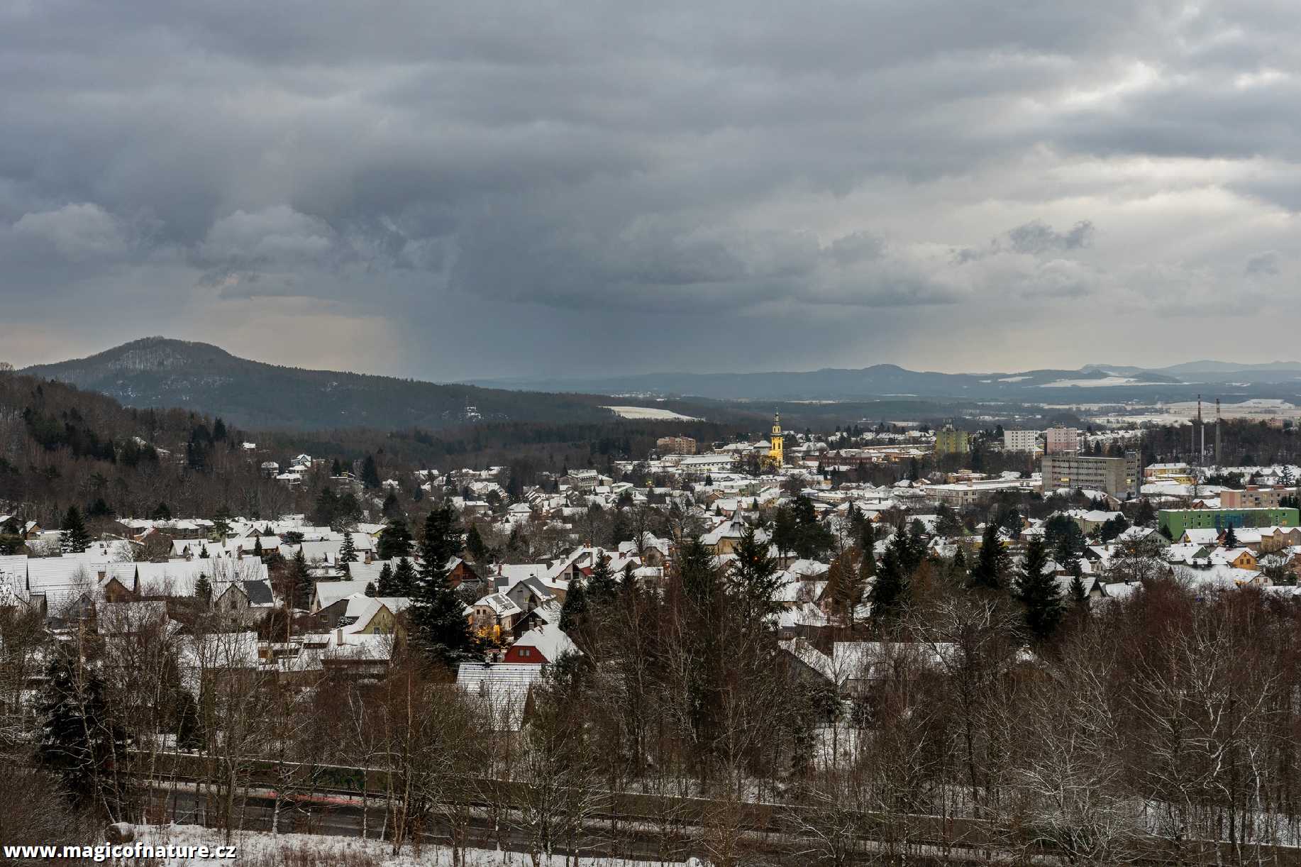 Nový Bor ze Skalky v proměnách světla - Foto Petr Germanič 1225   (4)
