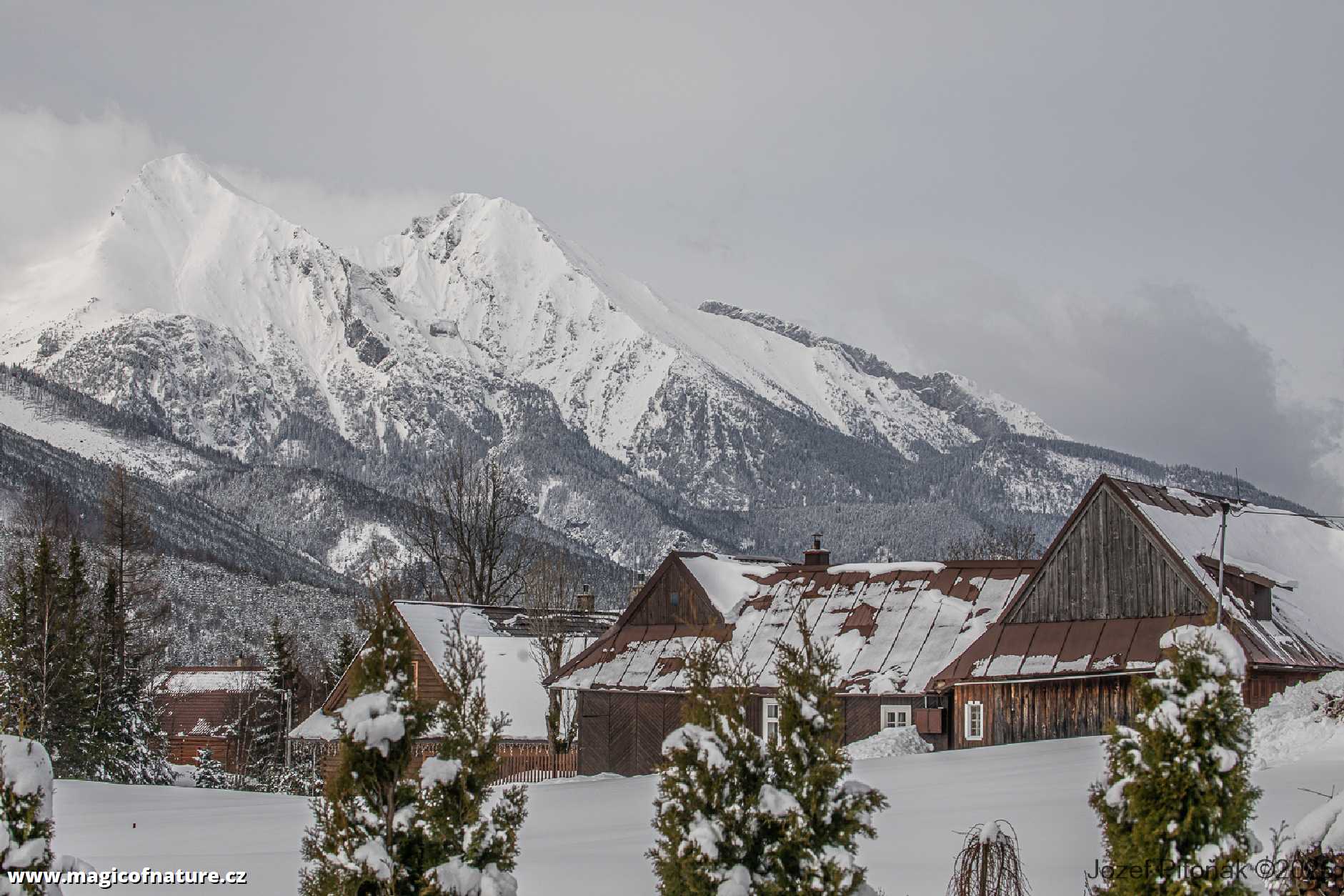 Na Apríla v Ždiari stále sníh - Foto Jozef Pitoňák 0426 (1)
