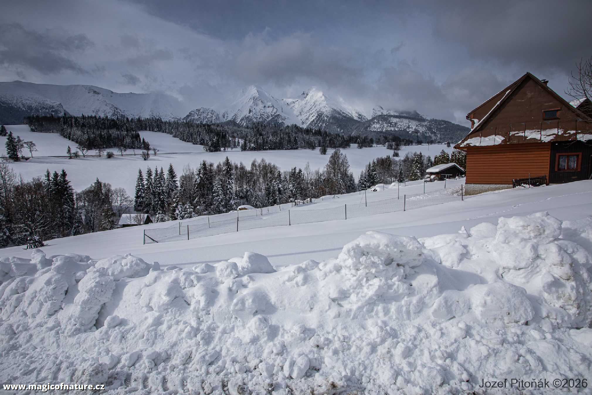 Na Apríla v Ždiari stále sníh - Foto Jozef Pitoňák 0426 (2)