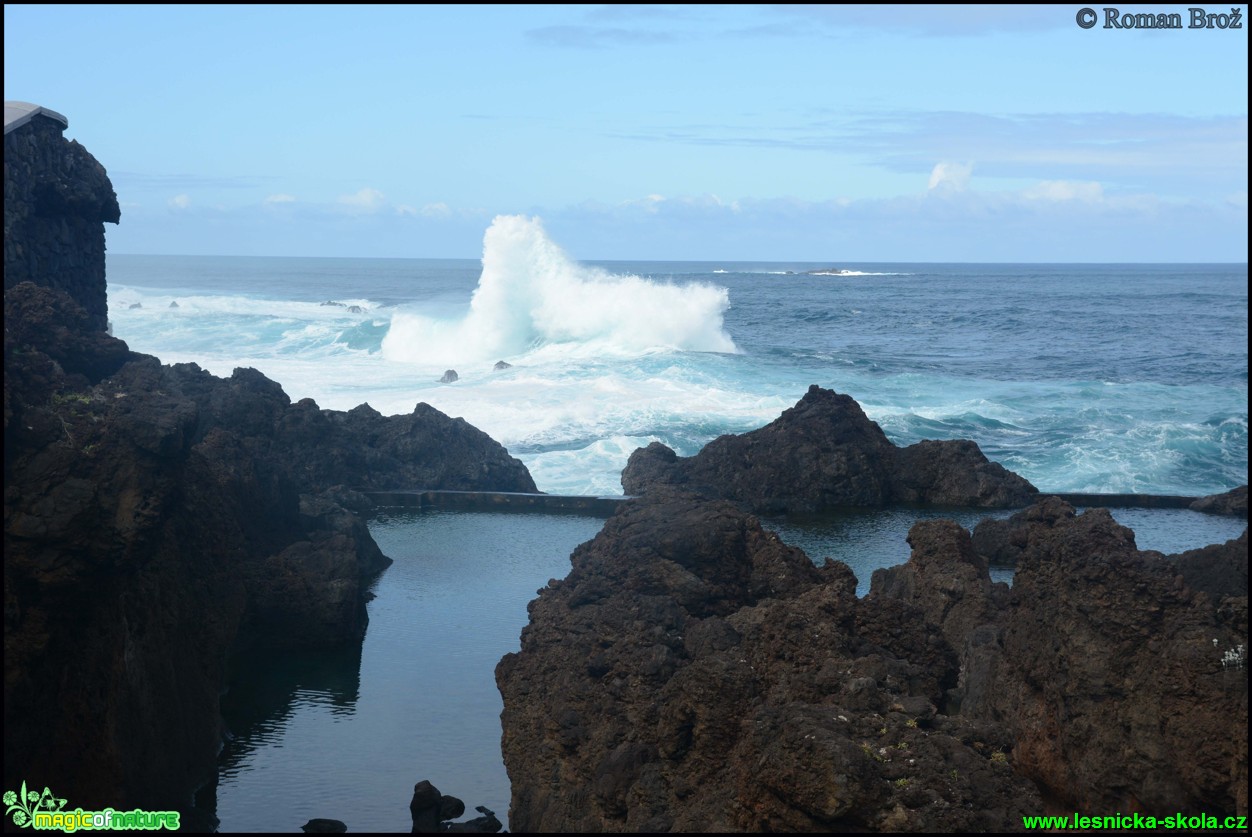 Madeira - pobřeží u Porto Monitz - Foto Roman Brož (18)